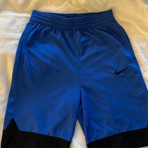 Boy’s Nike basketball shorts